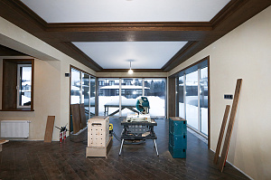 Фальшбалки из МДФ шпон дуба: Мастерство и Стиль для загородного дома в Михайловской горке