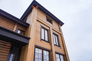 отделка фасада бруса планкеном