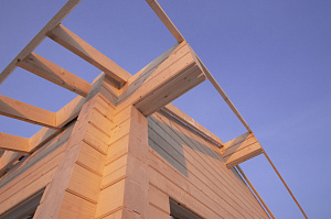 Комплексный подход к реконструкции: усиливаем, утепляем и покрываем дом качественной кровлей