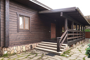 Преображение бани и террасы: защита и эстетика на реке Кобона