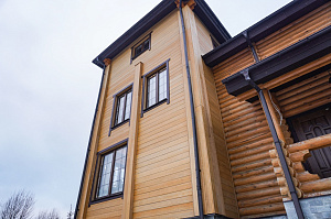отделка фасада бруса планкеном
