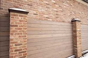 Инженерное совершенство в каждой детали: от фундамента до защитных отливов в проекте забора