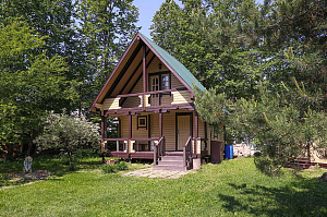 Элегантное обновление деревянных построек в Луговом: профессиональная покраска и защита от Лесобиржи-Спб