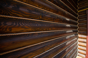 декорирование бревенчатого дома жгутом