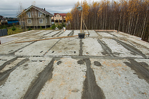 дом два этажа