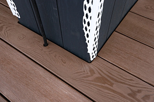 Терраса из термоясеня на эксплуатируемой кровле