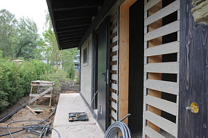 Масштабная реконструкция загородного дома: термоясень, фахверк с историей и идеальная геометрия каждого элемента