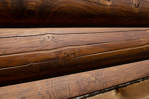 заманивание трещин на бревнах