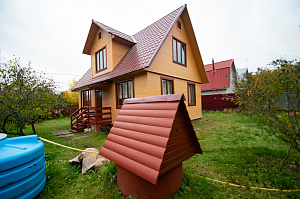 крашеный дом от лесобиржа