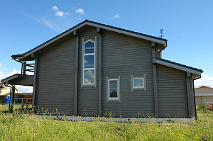 От ворсистой поверхности до благородного глянца: как многоступенчатая шлифовка и масло Renner преобразили дом