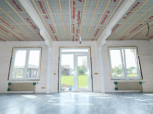 Внутренняя гармония: безупречная покраска брусового дома лазурью Renner в ДНП Деревенька от Лесобиржа-Спб