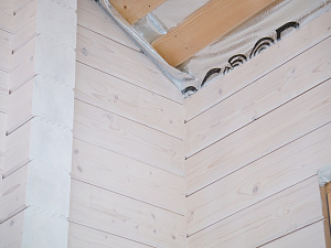 Внутренняя гармония: безупречная покраска брусового дома лазурью Renner в ДНП Деревенька от Лесобиржа-Спб