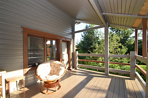 Финская надежность и русское брусовое зодчество: реставрация дома в Никольском краской Tikkurila Vinha