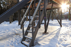 Уникальные всесезонные домики на дереве в LESO Парке