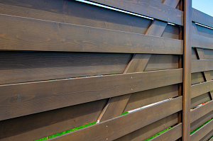 деревянный забор из лиственницы