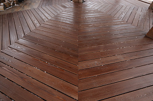 Как мы восстановили террасу: от изношенного настила до готового пространства