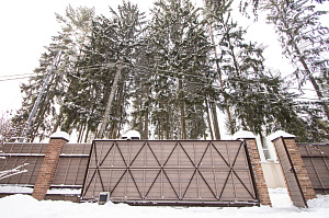 Инженерное совершенство в каждой детали: от фундамента до защитных отливов в проекте забора