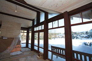 каминный зал с панорамными окнами