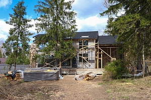 Отличная обшивка дома планкеном из термолиственницы в КП "Топаз"