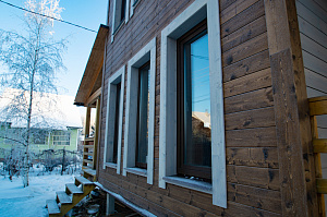 дом обшитый планкеном