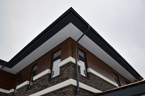 комбинированный фасад дома