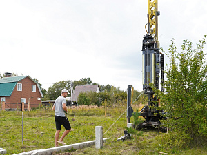 Надежный свайный фундамент с обвязкой для будущего дома в Тай-Лэнд