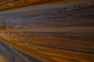 заманивание трещин в бревнах