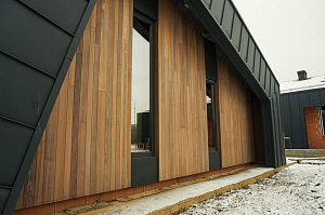 монтаж дерева на фасаде 1рева на фасаде