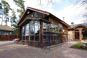 Бревенчатый дом больше не нуждается в ремонте каждые 5 лет: как вентилируемый фасад и цоколь White Hills решили проблему навсегда