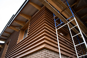 монтаж планкена с полочкой для фасада