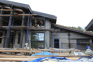 Масштабная реконструкция загородного дома: термоясень, фахверк с историей и идеальная геометрия каждого элемента