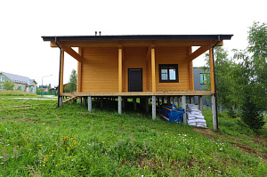 Покраска фасада и архитектурных элементов дома в КП "Ла-Манш"