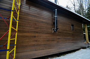 планкен лиственница на фасаде