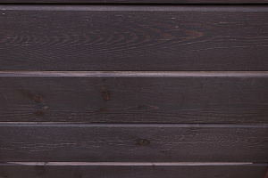 Забор из скошенного планкена в Нижний: Эстетика и долговечность от Лесобиржа-СПб, проверенные временем