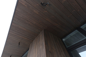 Комбинированный фасад от Лесобиржа-Спб: гармония стиля и долговечности в 