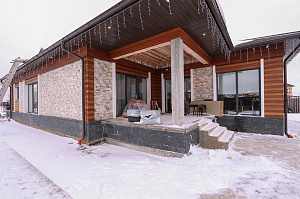 Не просто дом, а заявление: сочетание природного дерева и холодного мрамора в проекте, который выделит вас среди соседей