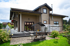 бревенчатый дом из сосны