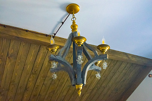 кованная люстра