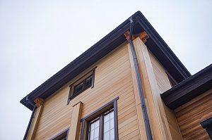 отделка фасада бруса планкеном