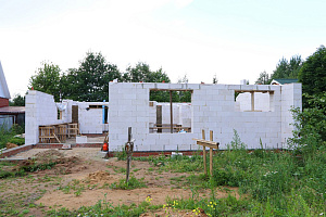 Идеальный фундамент для будущего дома в Рощинских дачах: реконструкция от Лесобиржа-Спб