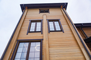 отделка фасада бруса планкеном