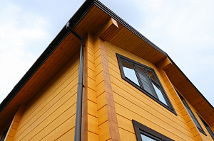 Покраска фасада и архитектурных элементов дома в КП "Ла-Манш"