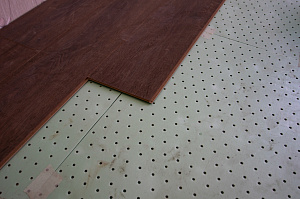 укладка ламината на подложку