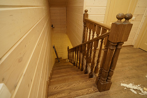 Вдохнуть жизнь в стены: полный цикл отделки дома из клееного бруса