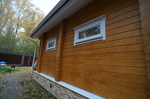 Вдохнуть жизнь в стены: полный цикл отделки дома из клееного бруса