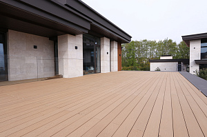 Терраса из ДПК NATUR СM Scandinavia на "Дубровке"