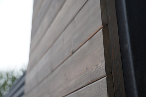 Комбинированный фасад от Лесобиржа-Спб: гармония стиля и долговечности в 