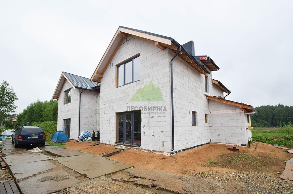Фото строительства дома из газоблока КП "Певчее"