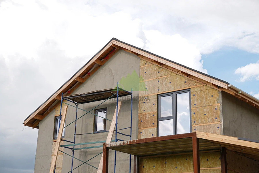 Утепление, с последующим перекрытием штукатуркой uteplenie-i-otdelka-doma-shtukaturkoj-iz-teploj-keramiki.jpg