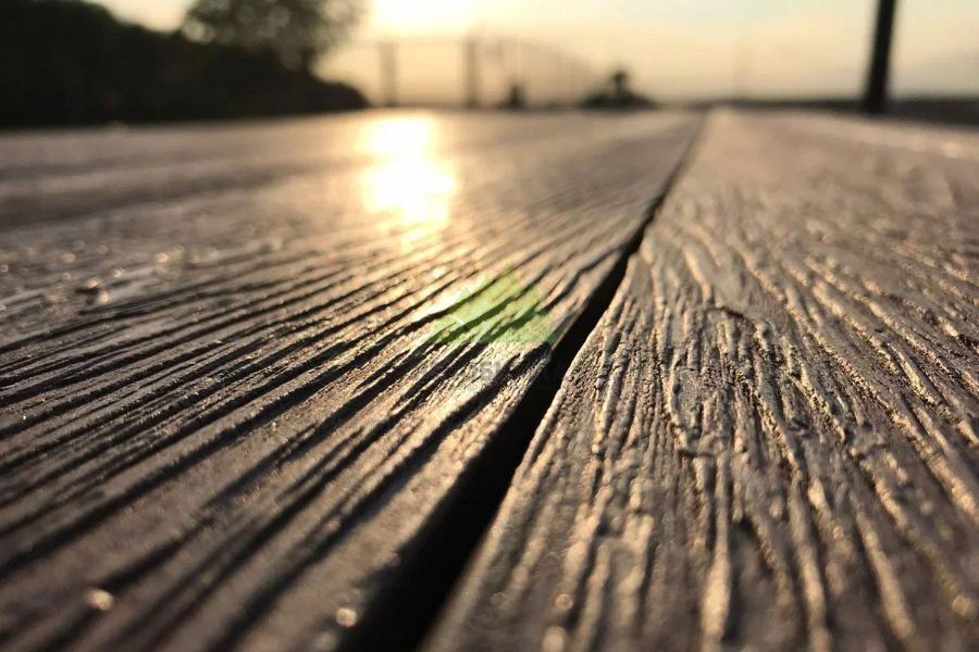 Прекрасная текстура ДПК, в точь повторющая естественную древесину tekstura-dpk-panelej-2.jpg